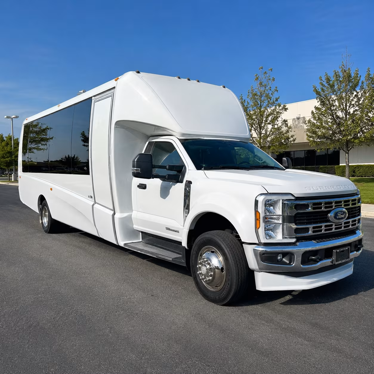 corporate airport transfer buses to and from new bedford