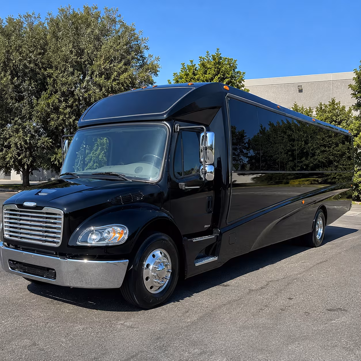 new bedford 15 passenger minibus