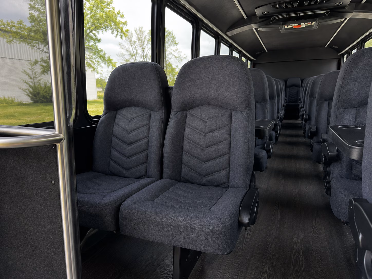 new bedford 20 passenger minibus interior